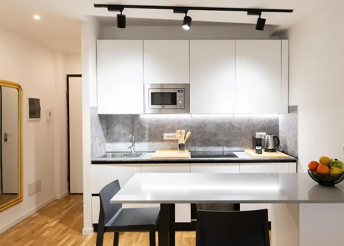 Lomellini Aquarium Old Port *