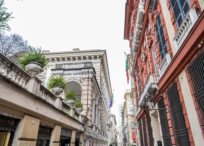 Lomellini Aquarium Old Port *