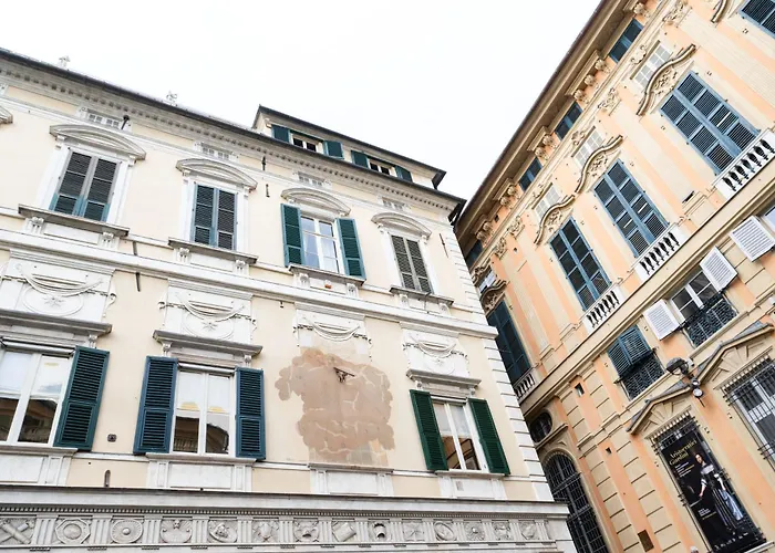 Lomellini Aquarium Old Port * Genua