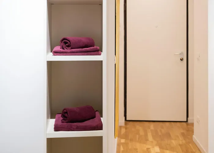 Lomellini Aquarium Old Port *